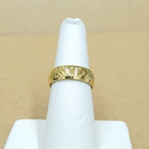 Elegant stainless steel Women's Ring